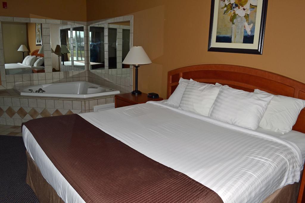 And Hotel 2*