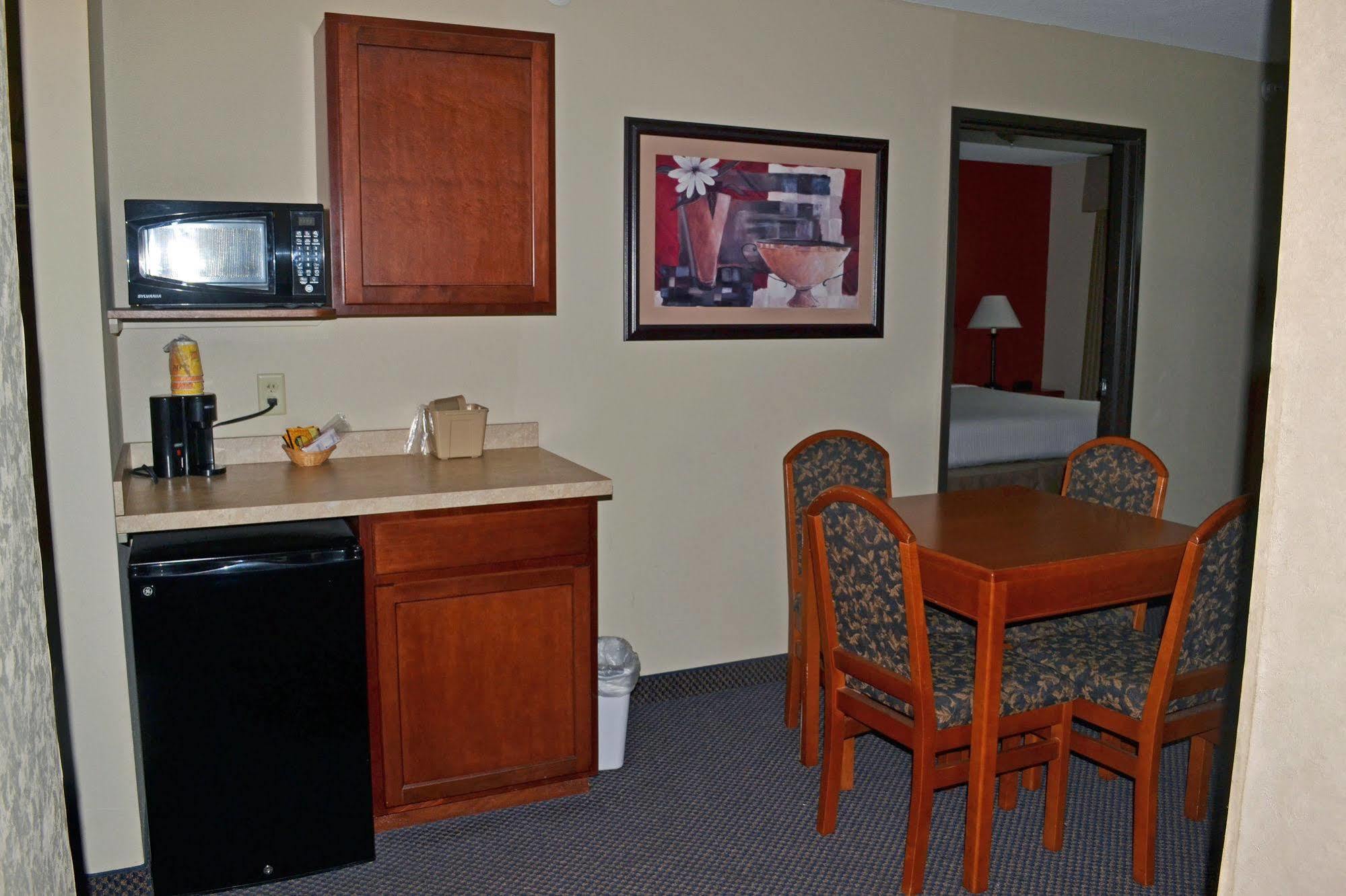 And Hotel Paola