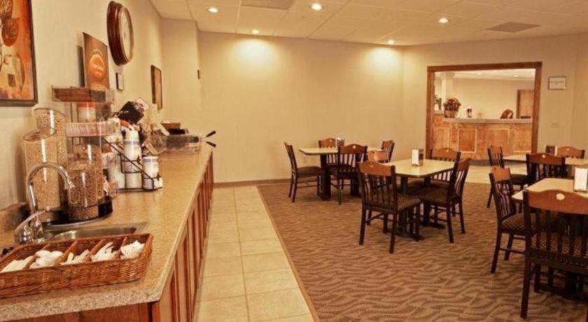 Hotel And 2*